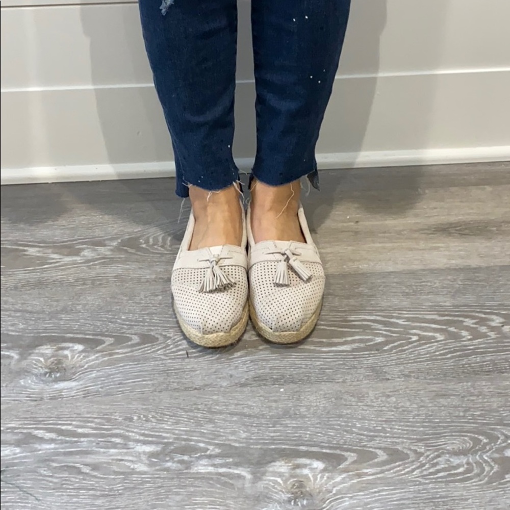 Toms